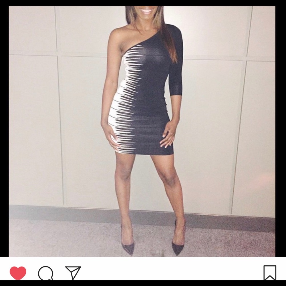 One shoulder bandage dress